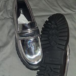 Nine West Men's Iridescent Silver Metallic Penny Loafers